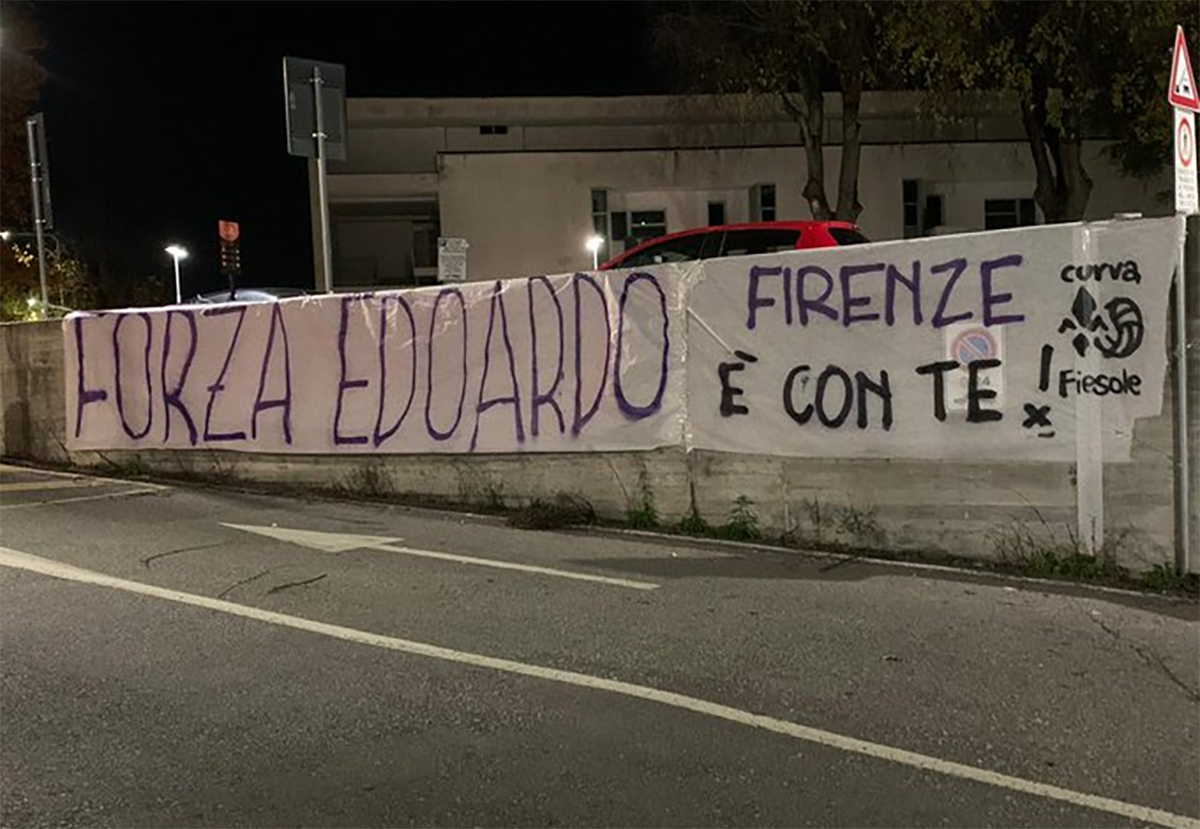 Pemain Fiorentina Kena Stroke saat Lawan Inter Milan Masih sangat Muda, Diduga Ini Penyebabnya