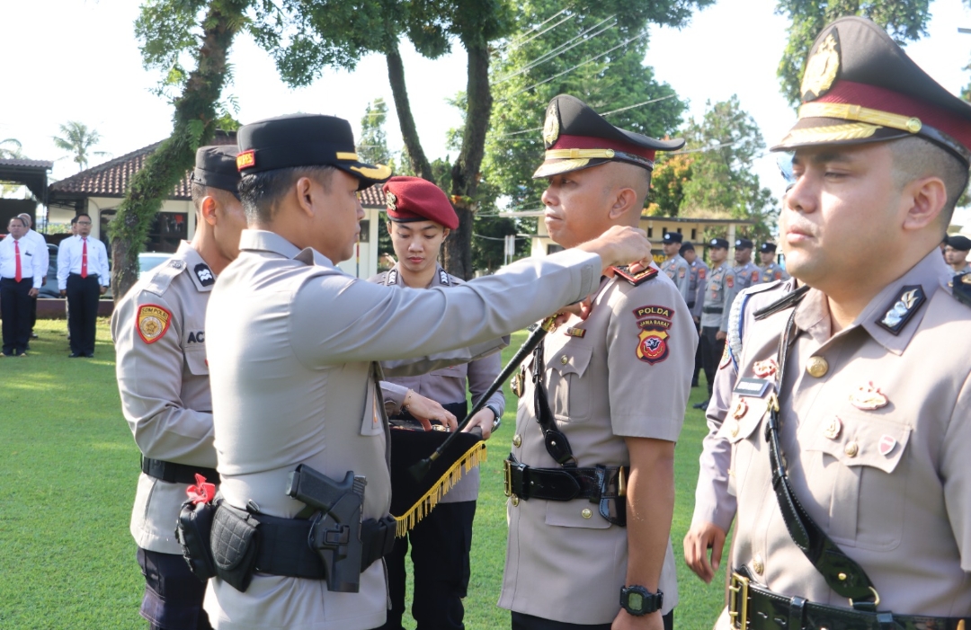 Wakapolres Kuningan Berganti, Kapolres Tekankan Integritas dan Pelayanan