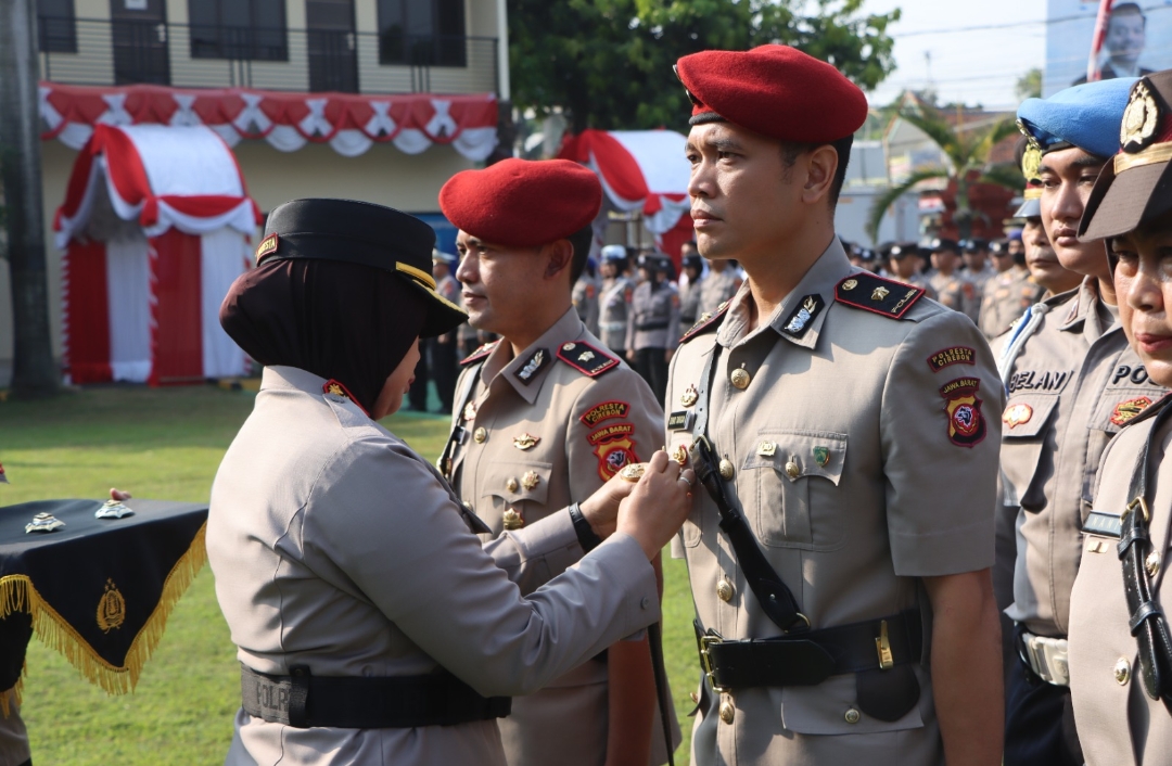 Kapolresta Cirebon Pimpin Sertijab Para Kasat hingga Kapolsek Jajaran, Inilah Daftarnya