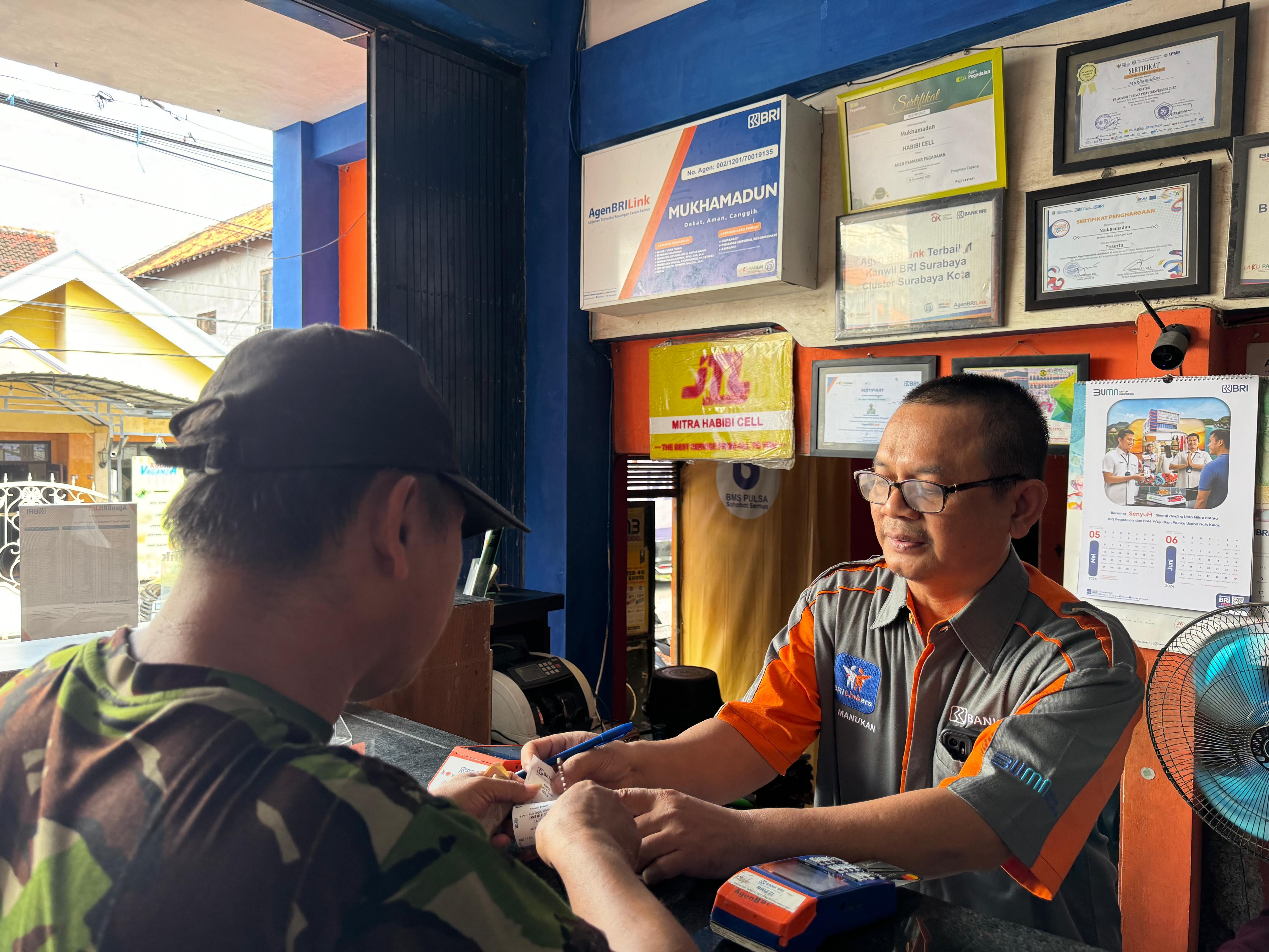 Ini Cara Unik AgenBRILink di Gresik Jawa Timur Jaga Pelanggan Tetap Setia 