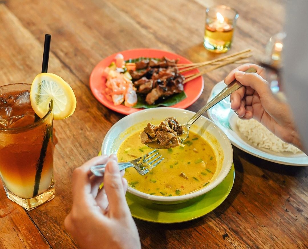 10 Rekomendasi Kuliner Malam di Cirebon yang Menggiurkan Lidah