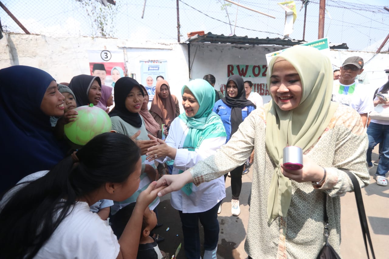 Mendekati Hari Pencoblosan, Farida Gelar Bazar Tebus Murah