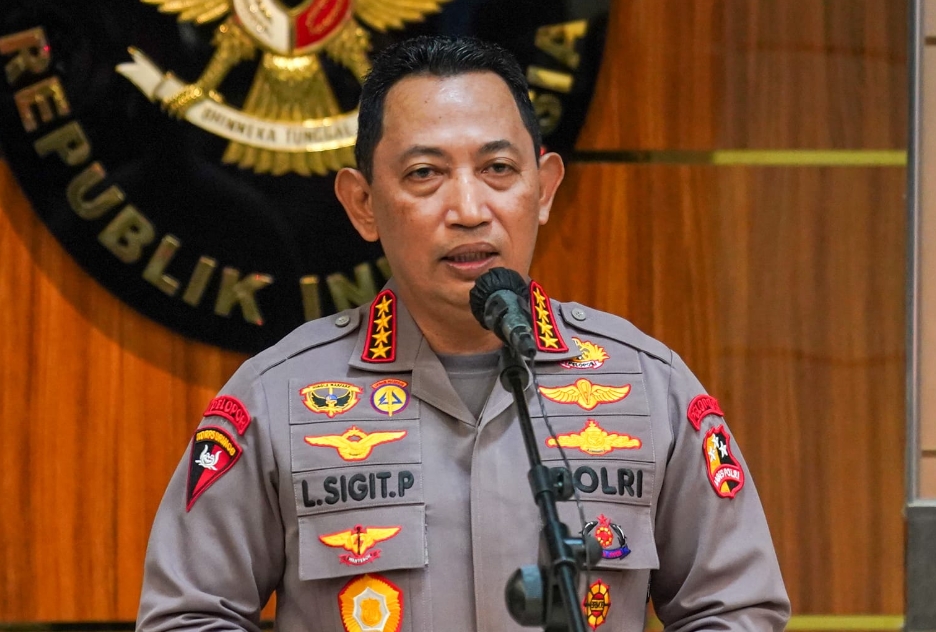 Kapolri Datangi Langsung Keluarga Almarhum Driver Ojol di RSCM untuk Minta Maaf 