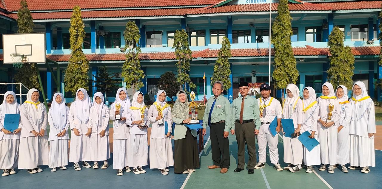 SMA Islam Al Azhar 5 Cirebon Juara Umum Lomba PMR Tingkat Jabar 
