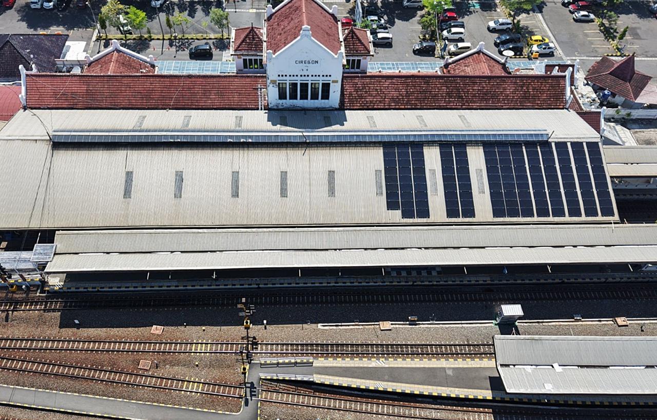 Efisiensi Energi, KAI Daop 3 Cirebon Manfaatkan Solar Panel di 3 Stasiun