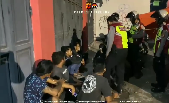Polisi Amankan Geng Motor yang Sedang Pesta Miras di Arjawinangun, Warganet: Luar Biasa!