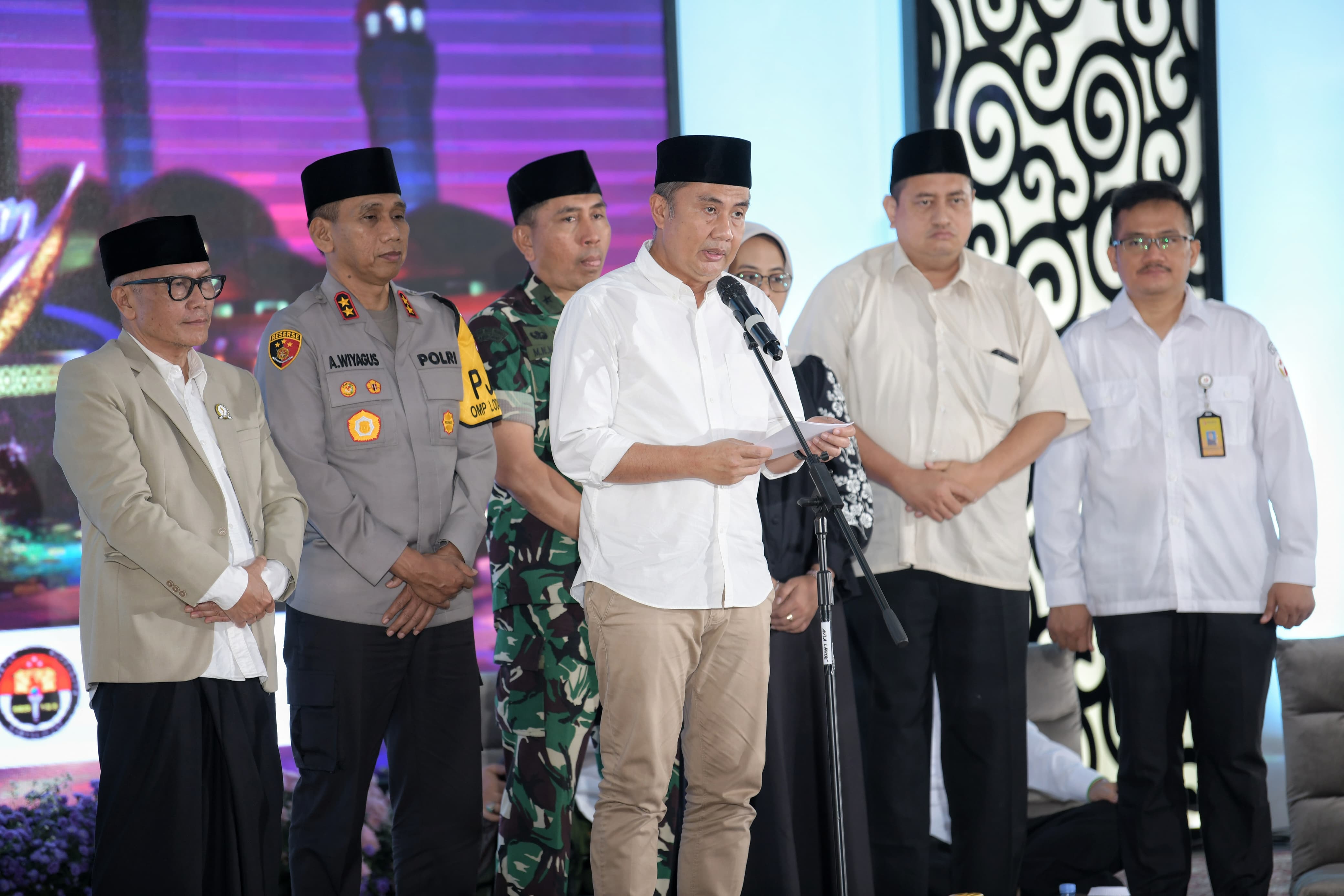 Bey Machmudin Yakin Jabar Jadi Teladan Pilkada Bermartabat, Doa Bersama untuk Sukses Pilkada Digelar Hikmat 