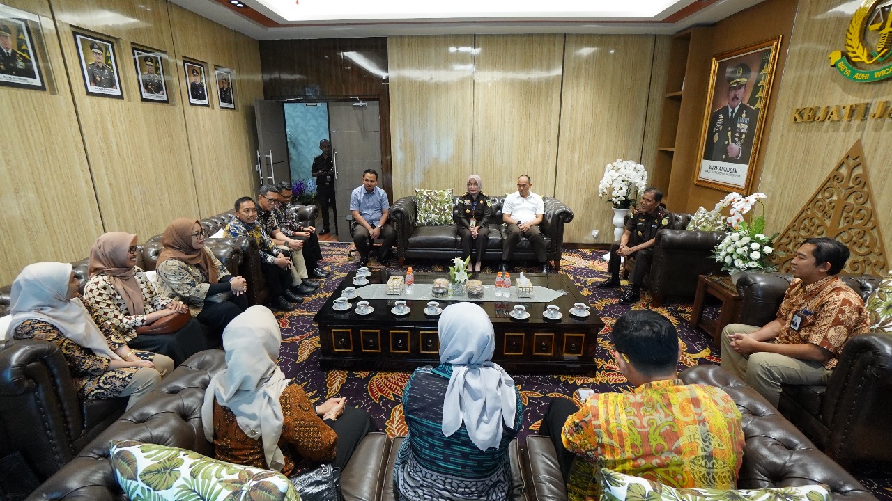 PLN Laksanakan Kunjungan ke Kejati Jabar, Tingkatkan Sinergi dan Kolaborasi untuk Hadirkan Listrik Andal 