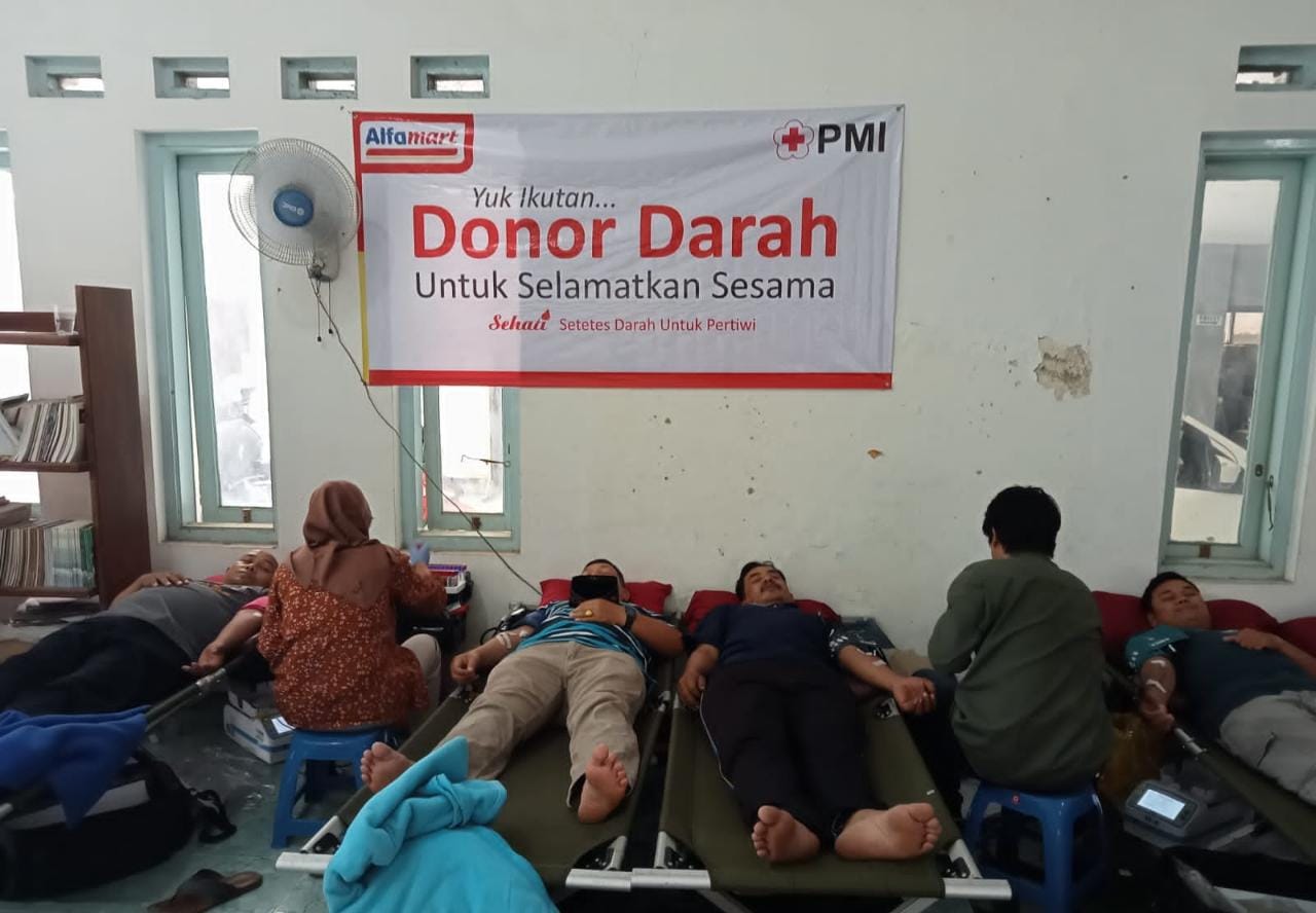 Alfamart Kembali Gelar Donor Darah, Kali Ini di Tegalwangi Kabupaten Cirebon