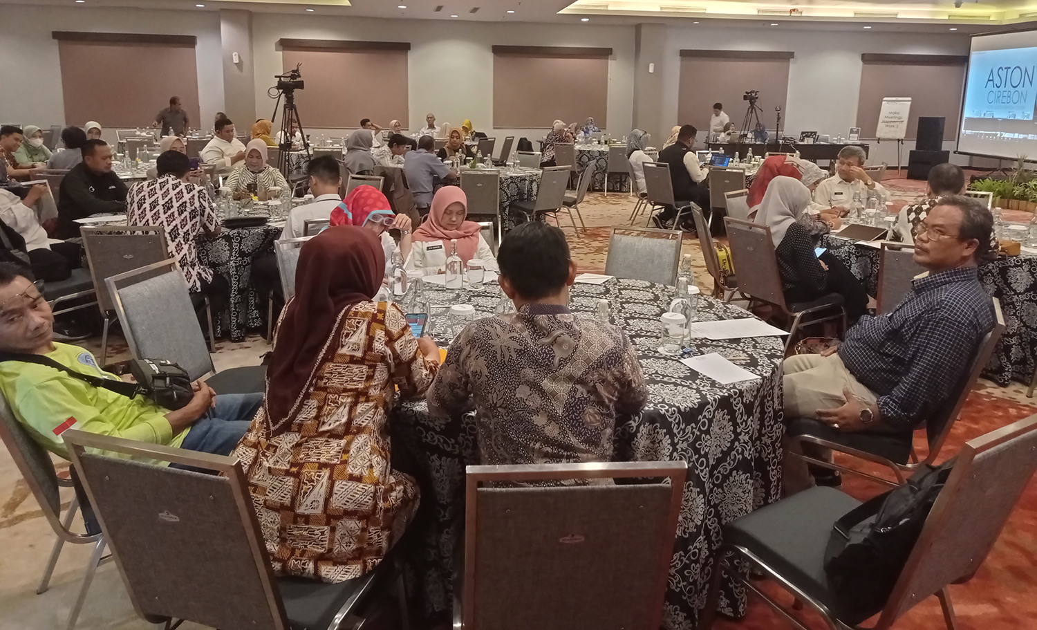 Evaluasi Kabupaten Kota Sehat, Tim Pembina KKS Provinsi Jabar Dikumpulkan di Cirebon