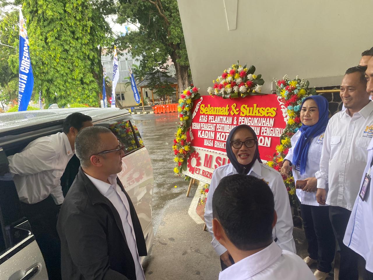 Eti Herawati Resmi Pimpin KADIN Kota Cirebon