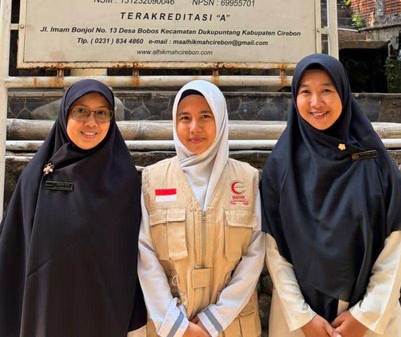 Anida, Ketua Bulan Sabit Merah Remaja  (BSMR)  Hafal 30 Juz