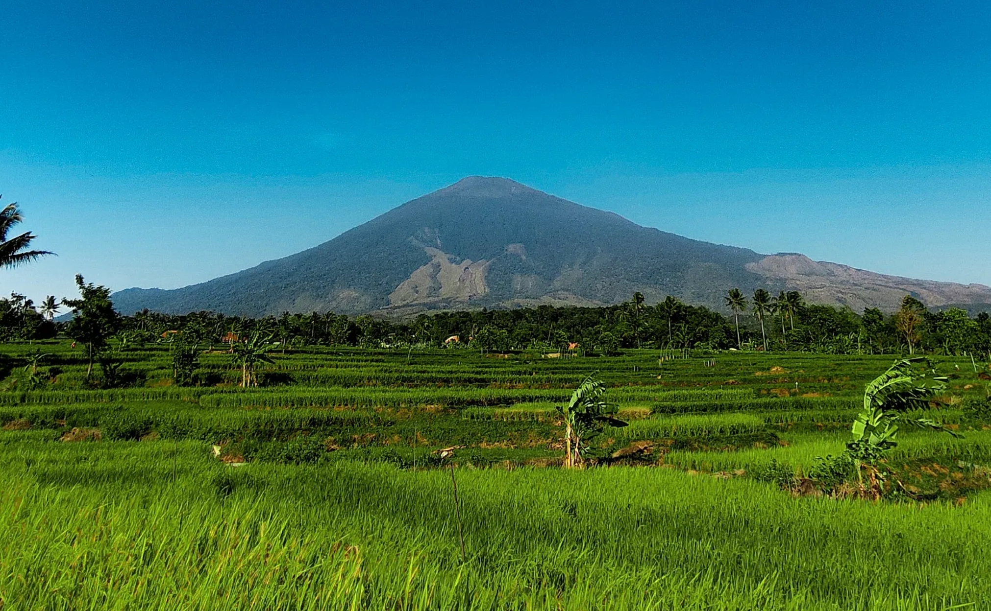 Spot Hiking di Kuningan, Cocok untuk Liburan Sambil Olahraga