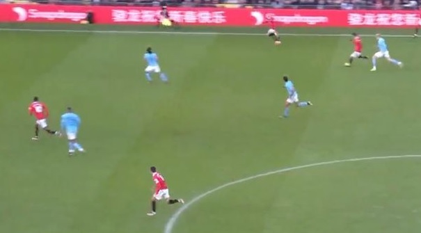 Marcus Rashford Offside, Kenapa Gol Bruno Fernandes Tetap Sah? Begini Penjelasannya