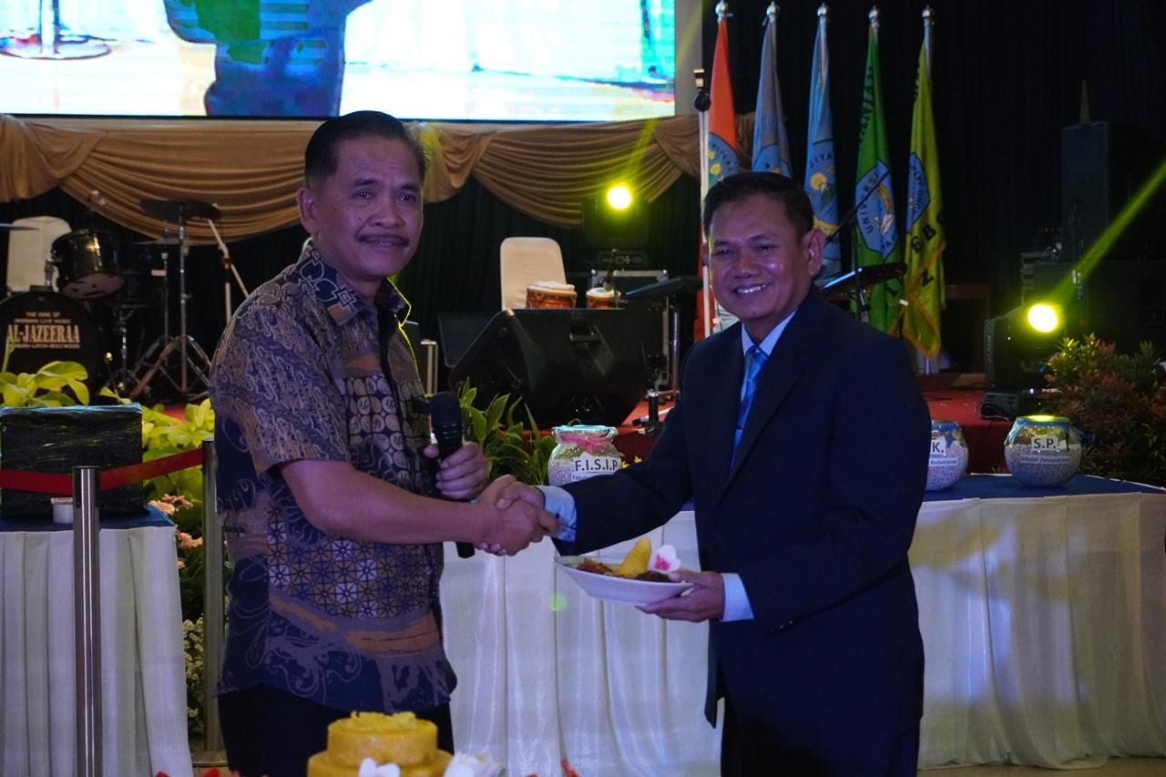 UGJ Raih Akreditasi Unggul dari BAN-PT