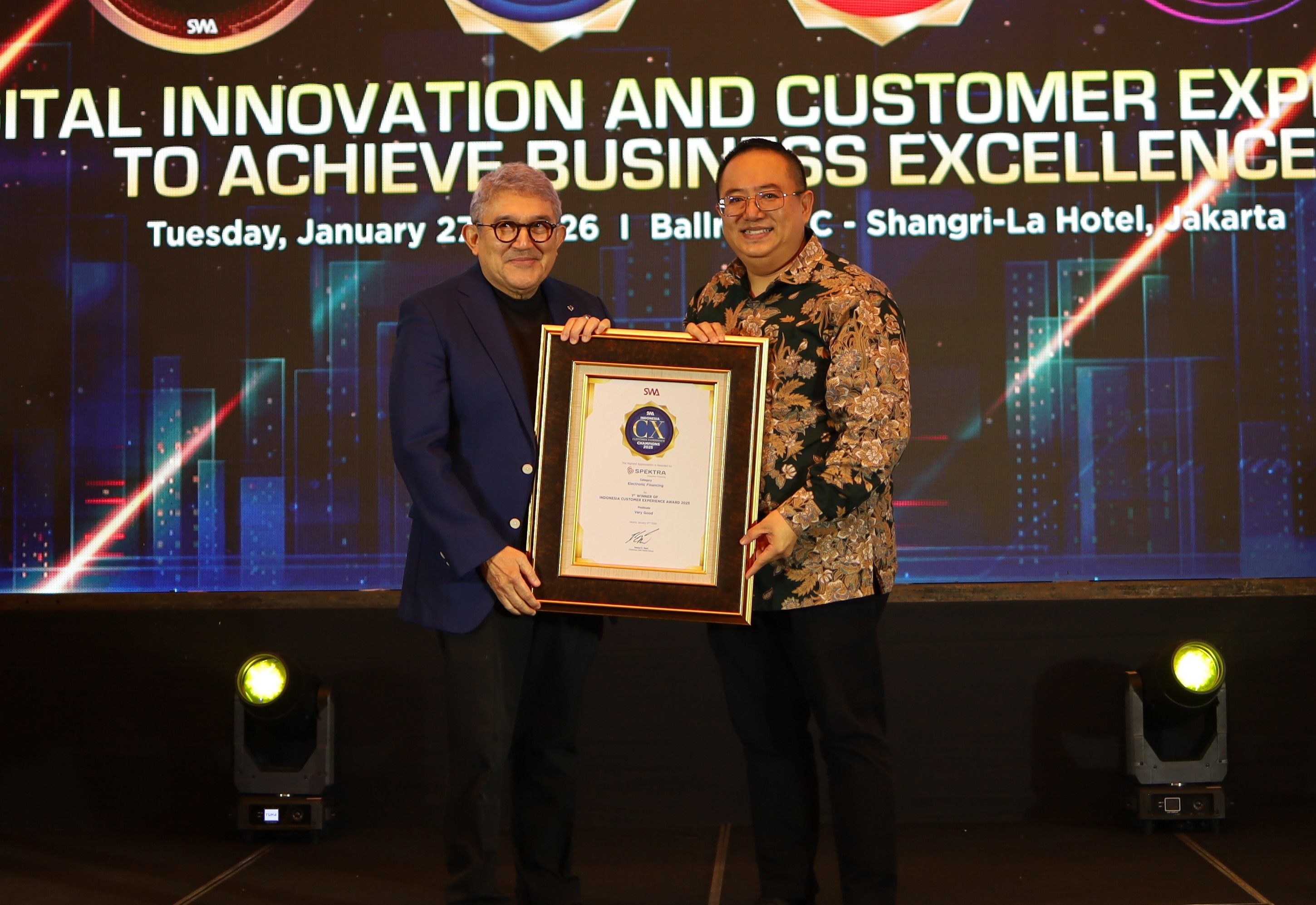 Dua Unit Usaha FIFGROUP Raih Penghargaan dalam Indonesia Customer Experience Award 2025