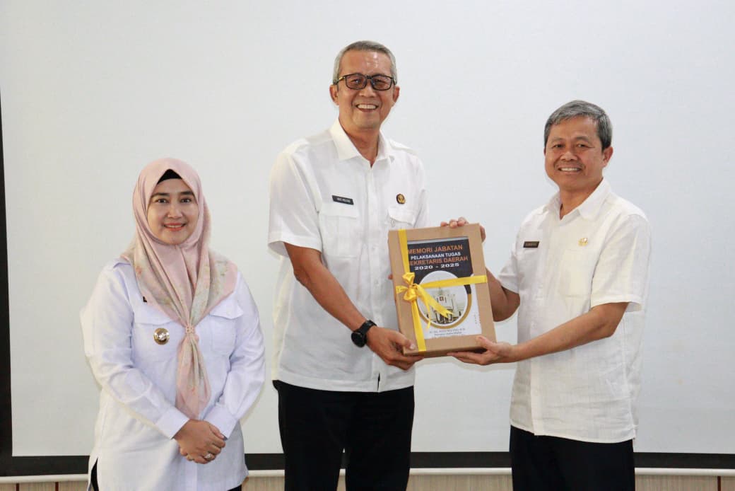 Sertijab Sekda Kota Cirebon, Wakil Wali Kota Tekankan Hal Ini 