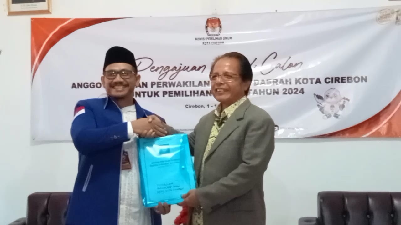 Dedi Kampleng Daftar Bacaleg, Tergabung Bersama PAN Kota Cirebon