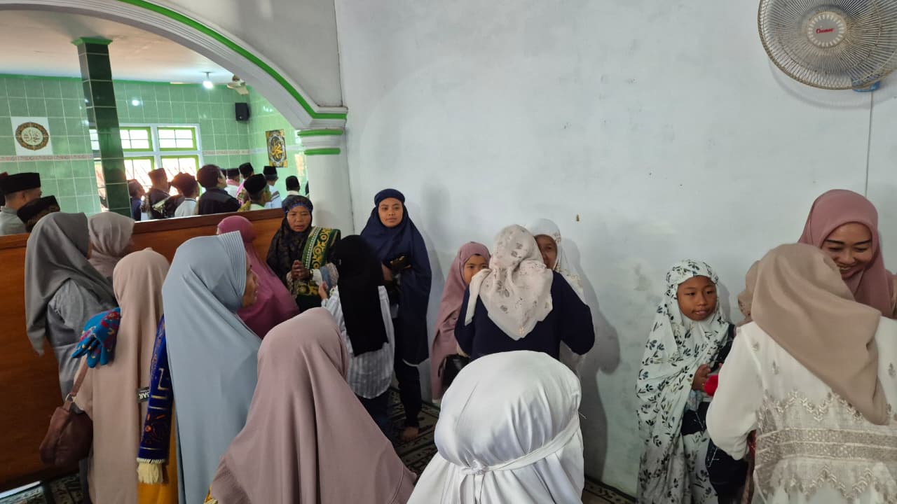 Salat Ied di Dusun Belah, Selajambe Kuningan Asri dan Khusyuk
