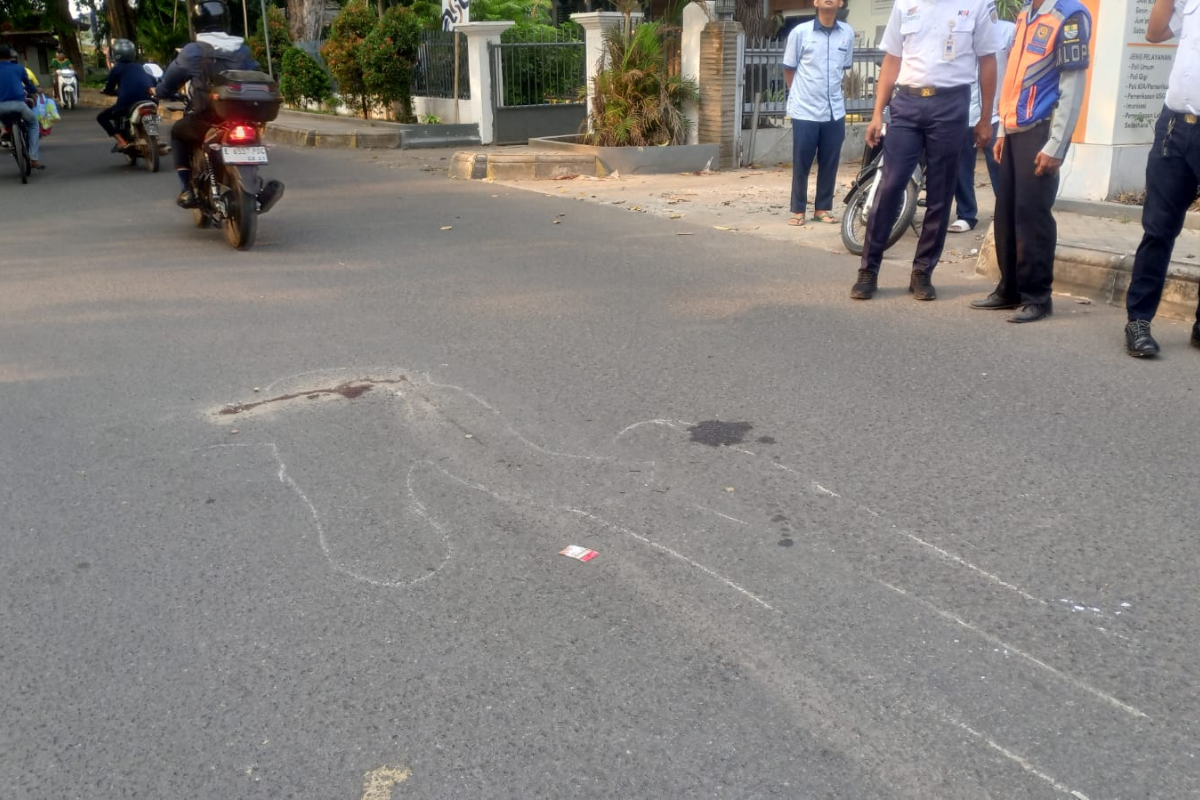 Tragis! Pelajar SMKN 2 Cirebon Meninggal, Motor Terperosok Lubang