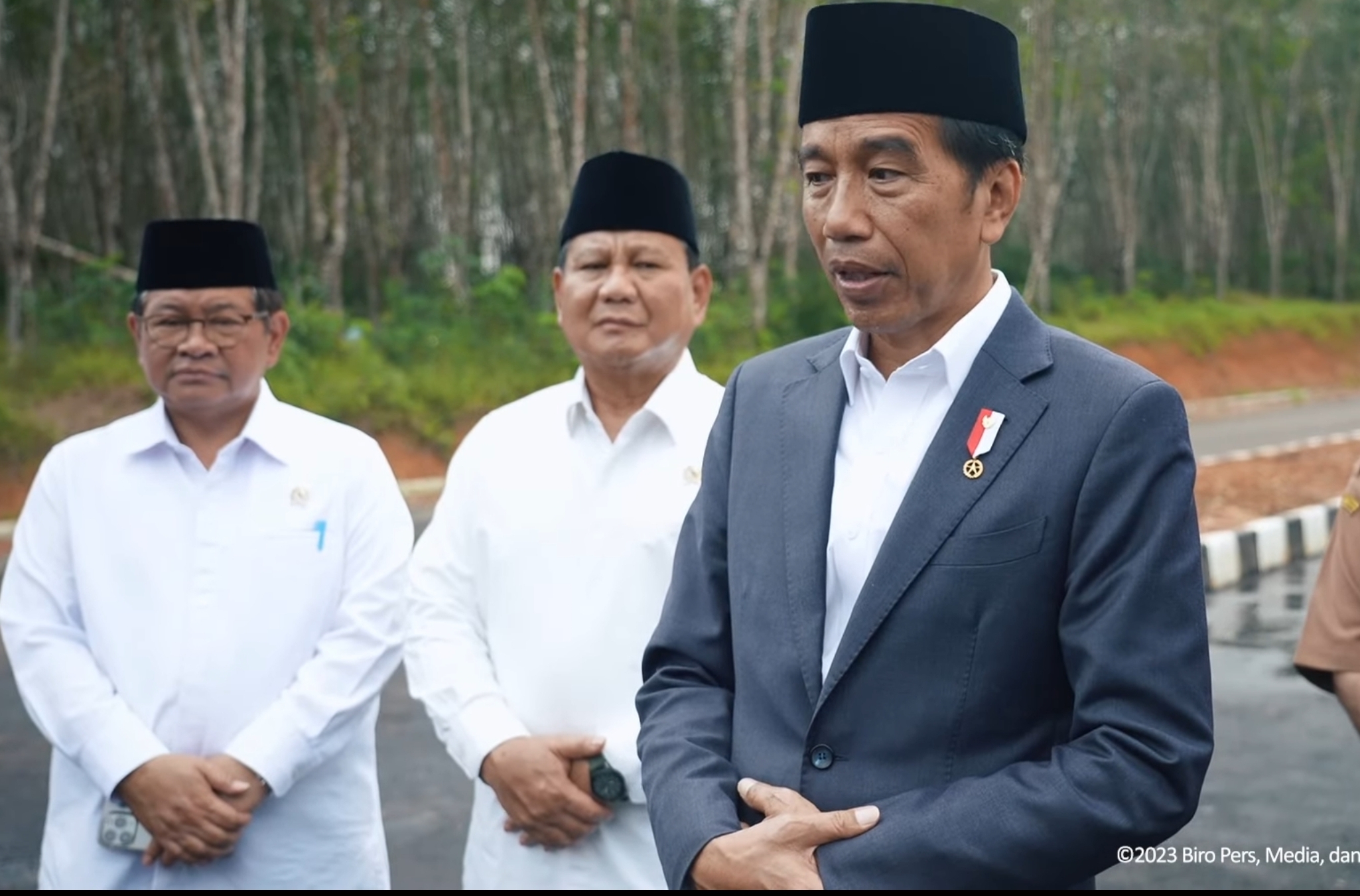 Jokowi Larang Buka Bersama bagi Pejabat dan Pegawai Pemerintahan, Siapa Dirugikan?