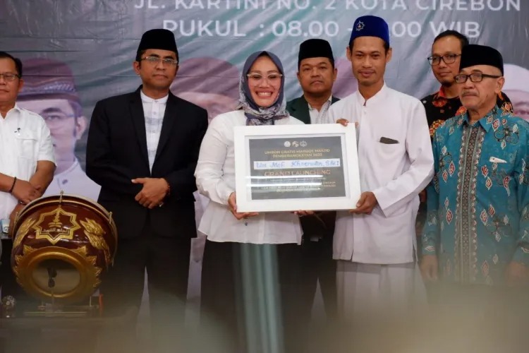 Dua Umroh Gratis Diberikan Bagi Marbot Masjid, Pemerintah Kota Cirebon Apresiasi Langkah At-Taqwa Center 