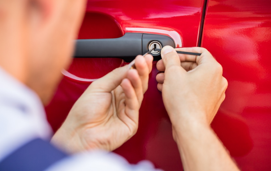 5 Cara Membuka Pintu Mobil yang Terkunci dari Dalam, Simak Tips Berikut Ini