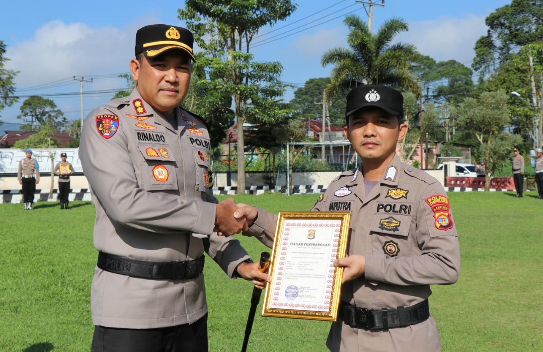 Kapolri Beri Hadiah Personel Polda Lampung, Berikut Kisah Bribka Rico Jaga Kamtibmas Saat Lepas Dinas