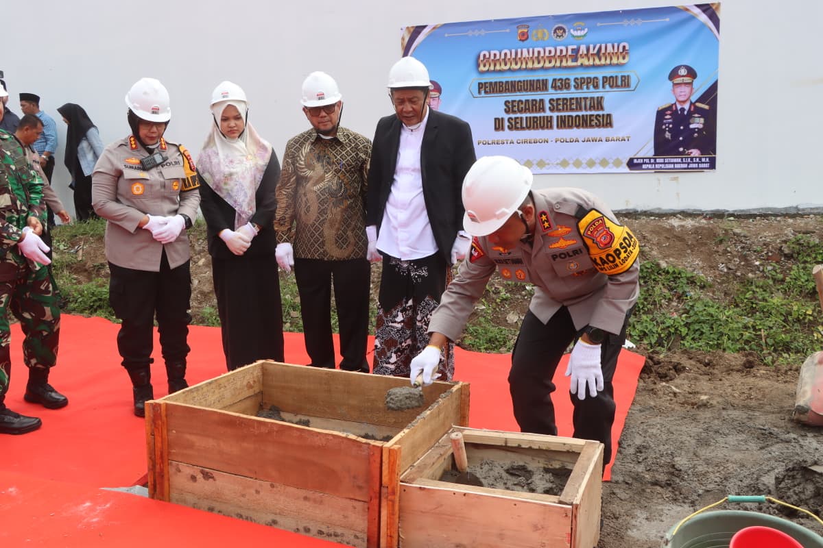 Dukung Program MBG, Kapolda Jabar Ground Breaking SPPG Polri di Pondok Buntet Pesantren Cirebon