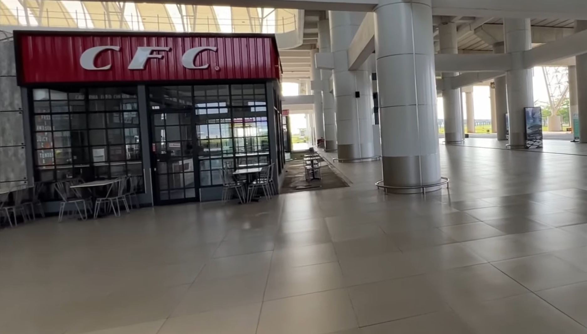 Tenan Makanan di Bandara Kertajati Perlu Ditambah, Jadwal Damri dari Terminal Cicaheum Terlalu Pagi
