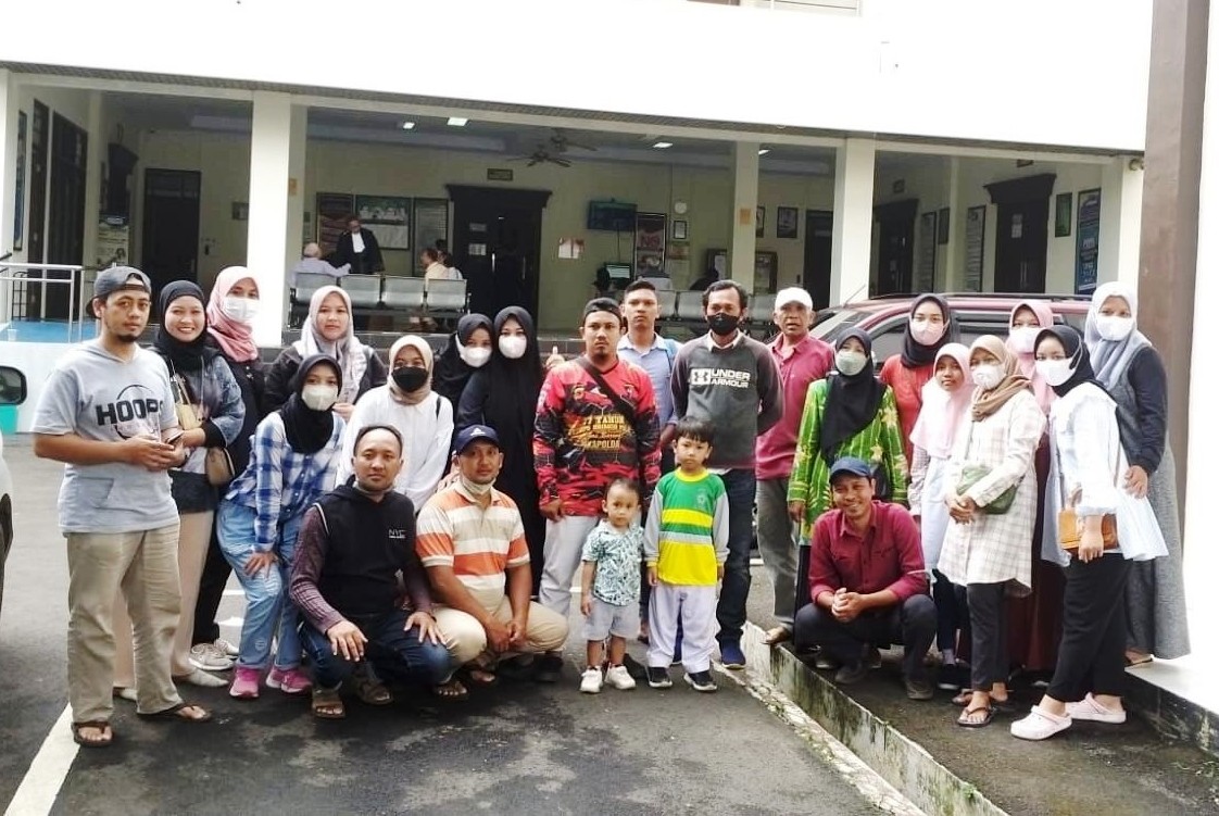 Sidang Oknum Polisi Terdakwa Pencabulan Anak Tiri di Cirebon, Keluarga Minta Briptu C Dibebaskan