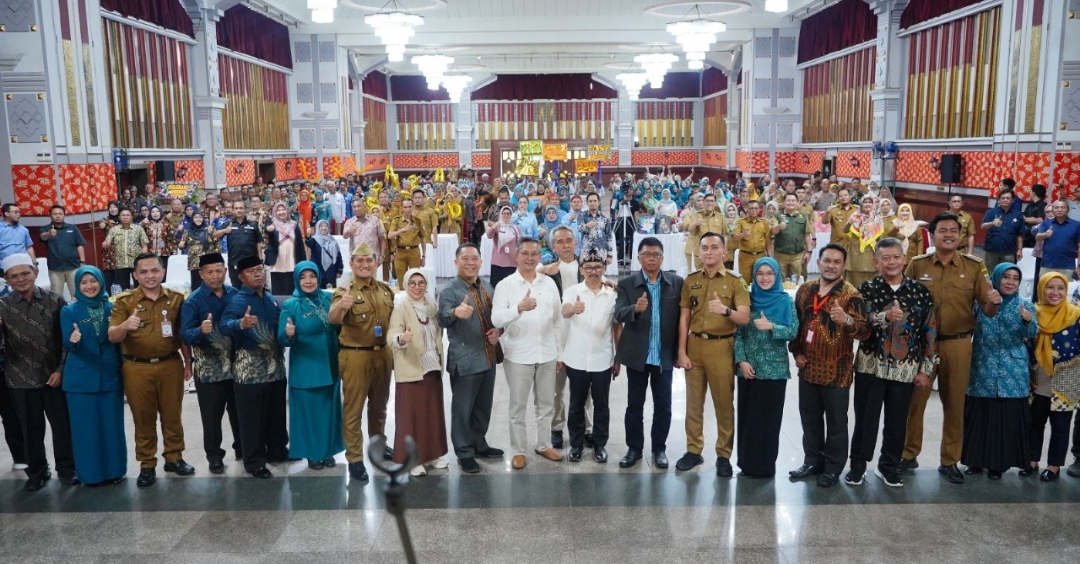 Gapura Sri Baduga 2025: Upaya Pemprov Jabar Perkuat Pelayanan Desa dan Kelurahan