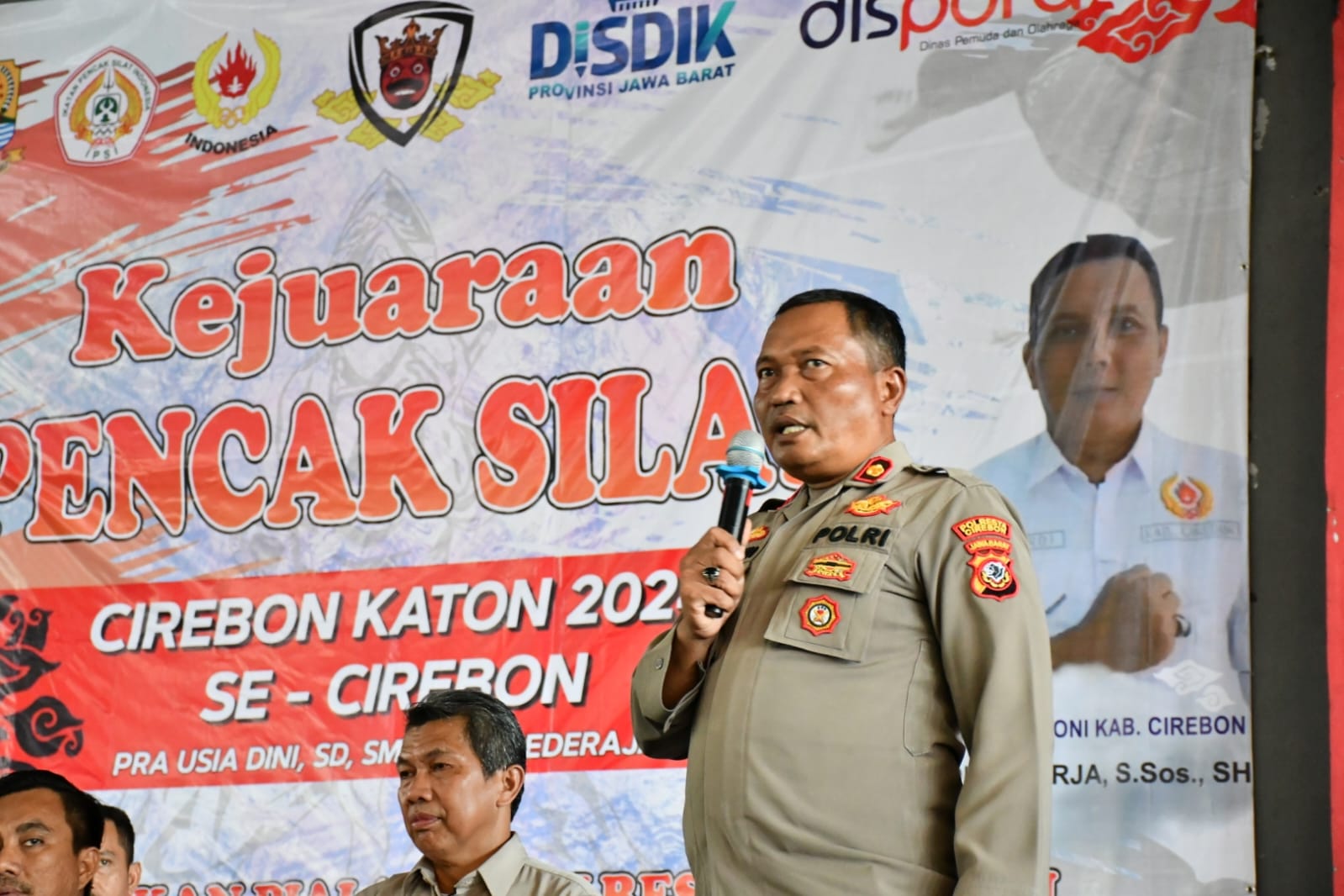 Hadiri Pembukaan Kejuaraan Pencak Silat 2024, Kasat Binmas Polresta Cirebon: Maksimalkan Kesempatan Ini