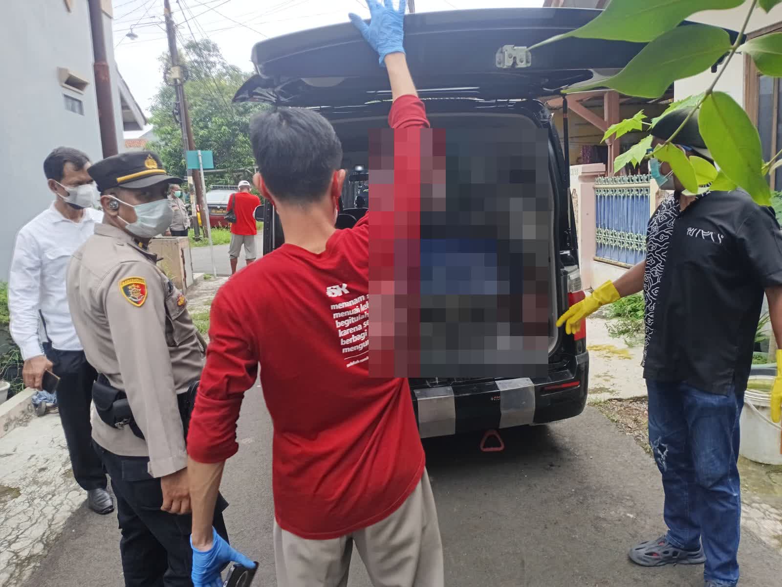 Warga Laporkan Bau Aneh, Fakta Penemuan Lansia Meninggal di Harjamukti Terungkap