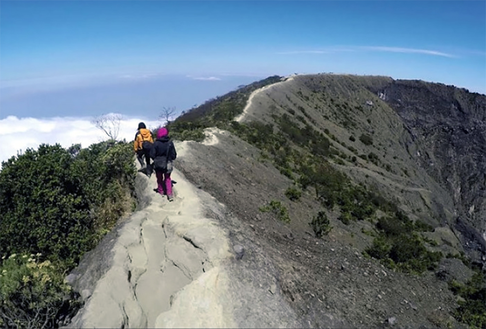 Pendaki Gunung Ciremai Hilang Bukan Pertama Kali, Tahun Lalu 8 Orang Sampai Bikin Heboh