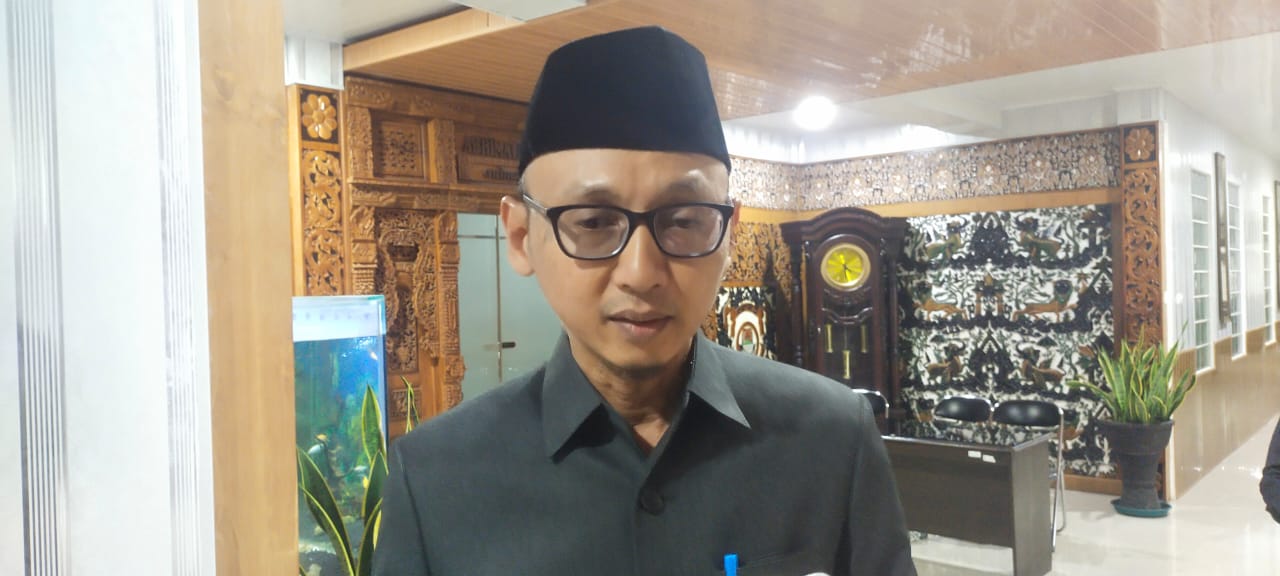 Ketua DPRD Tantang Abraham Buka Dokumen Strategis Pariwisata 