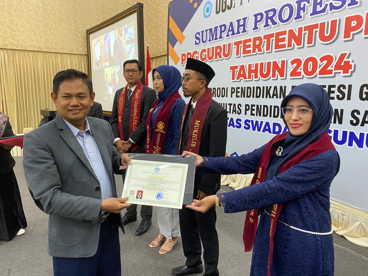 2931 Peserta PPG Guru Ikuti Sumpah Profesi Guru yang Digelar UGJ