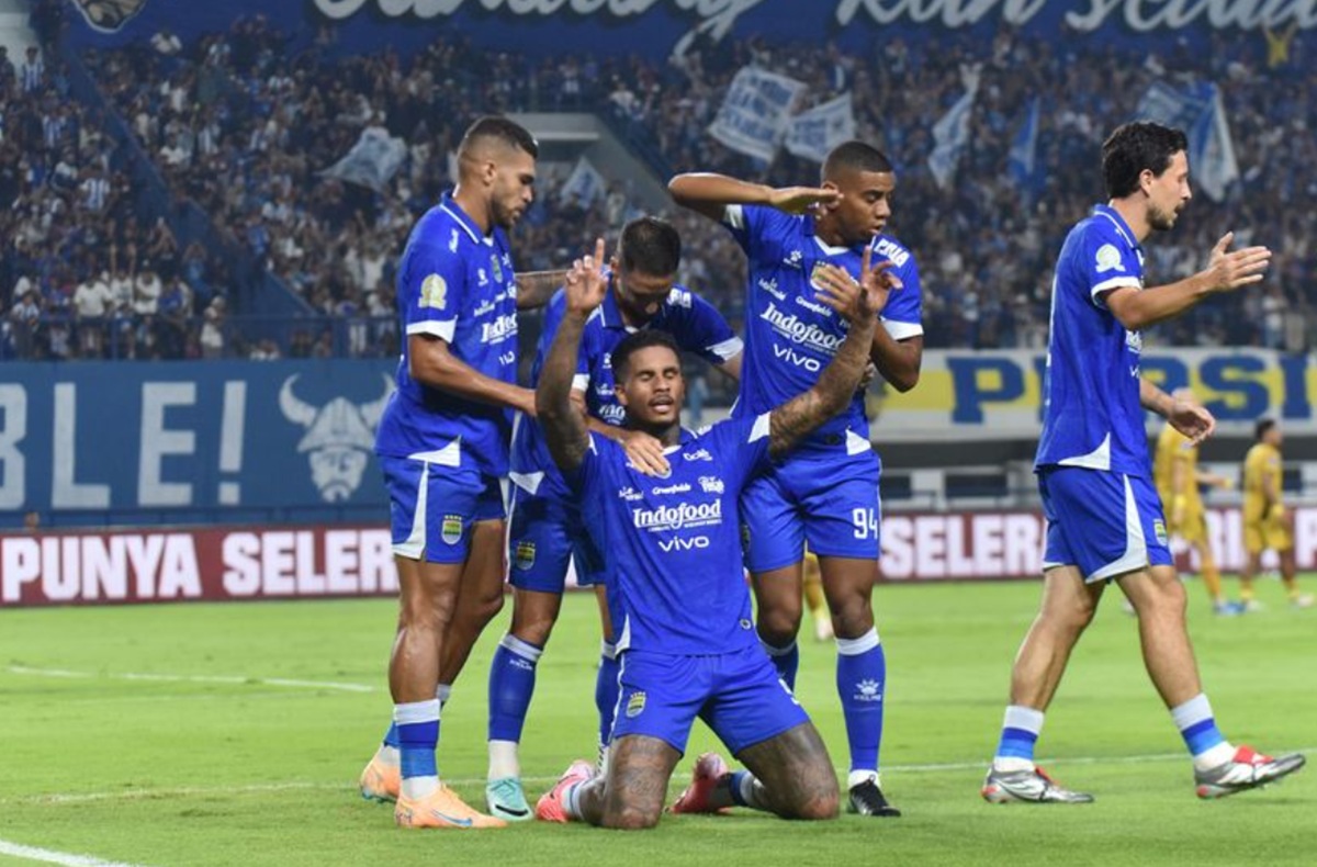 Brace Ramon Tanque Jadi Sinyal Bahaya, Lini Depan Persib Makin Menakutkan