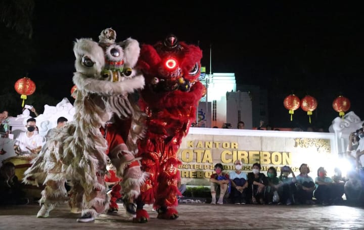 Ngobeng Hari Jadi Cirebon, Disbudpar Sugguhkan Kebudayan Tionghoa Depan Balaikota 