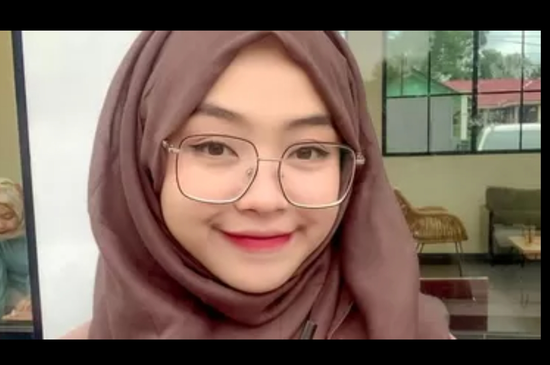 Putri Maulida, Seleb TikTok yang Meninggal Dunia Akibat Lakalantas di Bandung Ternyata Seorang..