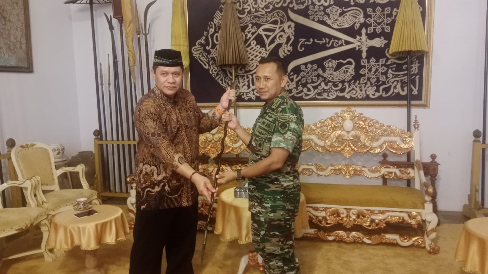 Danrem 063/SGJ Kunjungi Keraton Kasepuhan Kota Cirebon