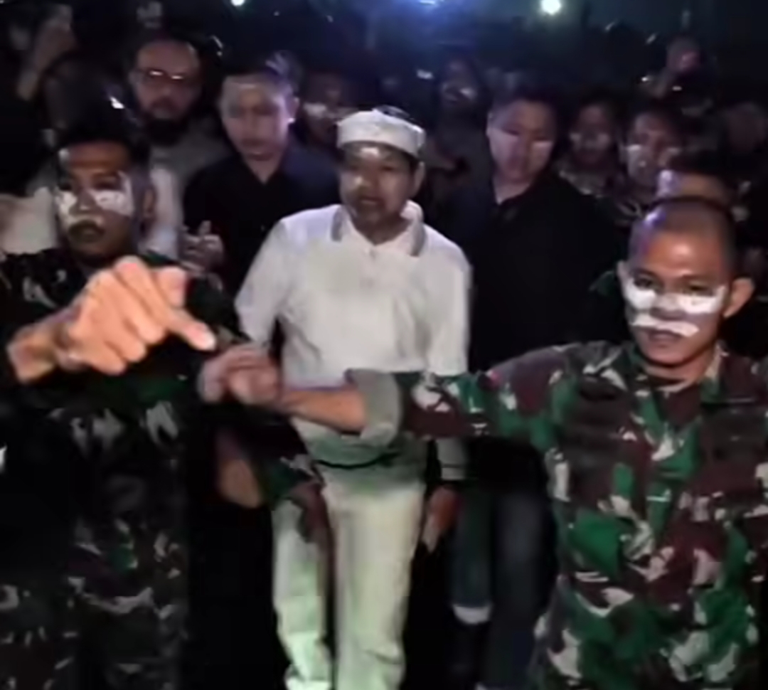 Dedi Mulyadi Turun Tenangkan Emosi Massa di Bandung, Sempat Diteriaki Pengalihan Isu