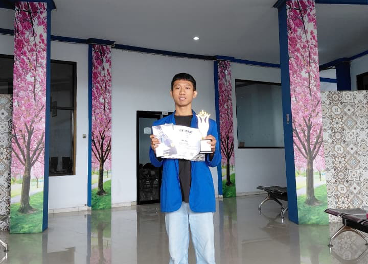Anggota UKM IPB Cirebon Jadi Juara Menulis Nasional