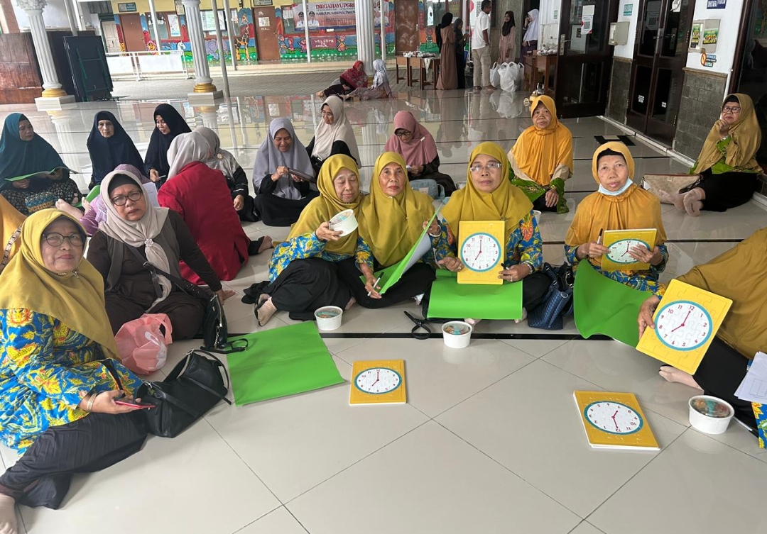 Cara Unik Jaga Kesehatan Otak Lansia, UMC Kenalkan Chromotherapy