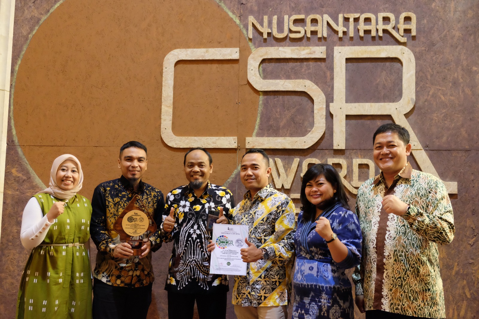 PLN UIP JBT Raih Penghargaan Platinum Plus pada Nusantara CSR Awards 2024
