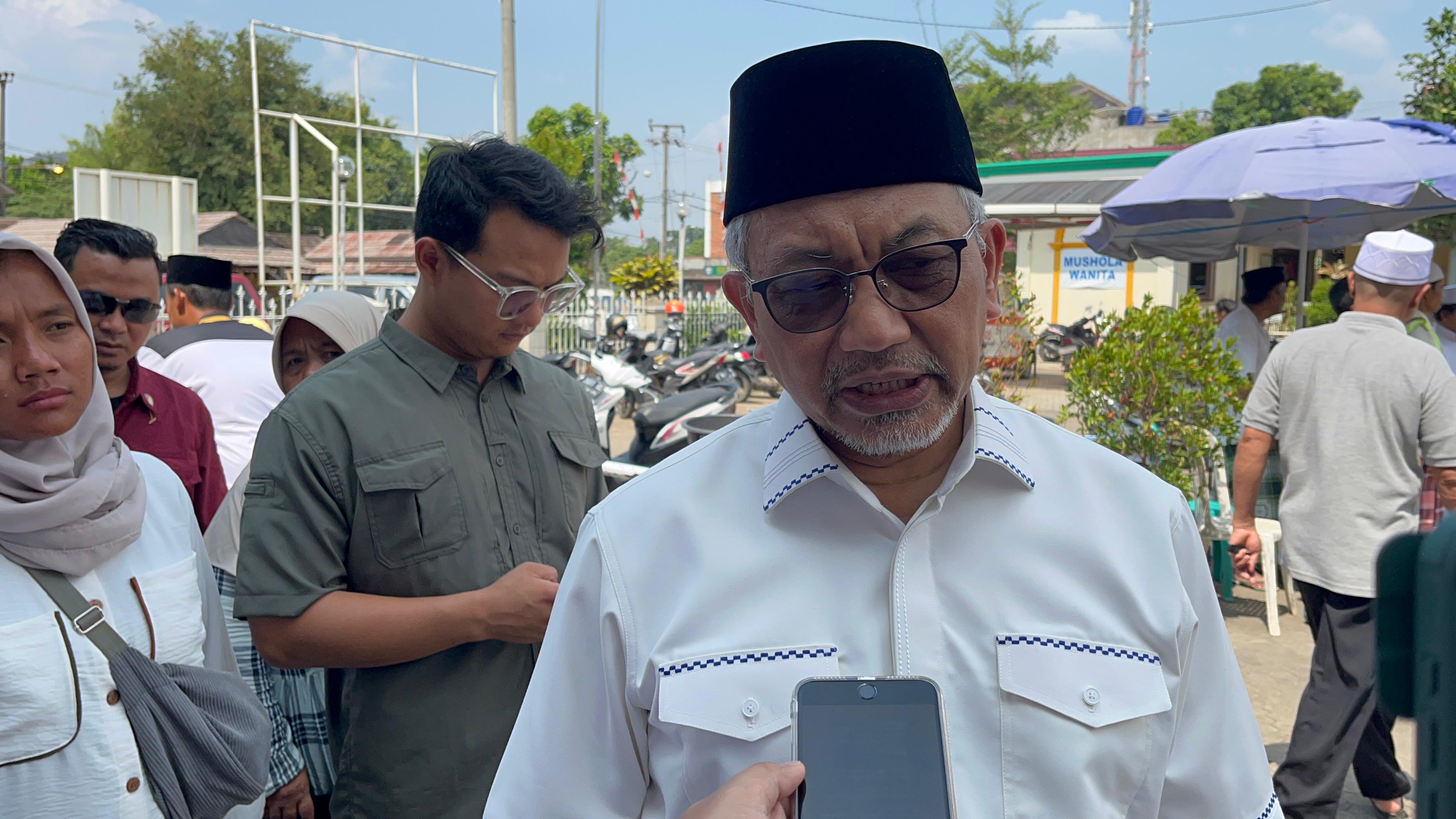 Ahmad Syaikhu Bertekad Beri Beasiswa Pendidikan untuk Anak Petani dan Nelayan