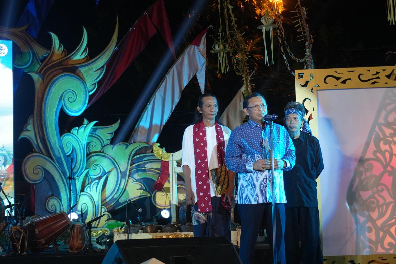 Berkomitmen 33 Tahun Dukung Pelestarian Budaya Cirebon, Herman Khaeron Raih Penghargaan 