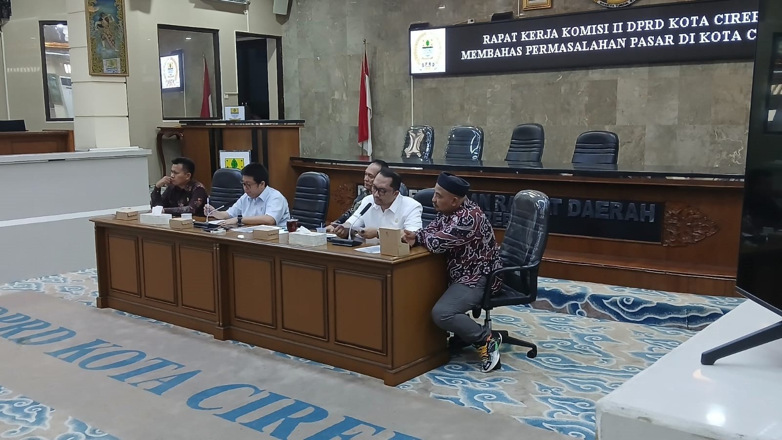 Komisi II DPRD Kota Cirebon Terima Aspirasi Pedagang Pasar