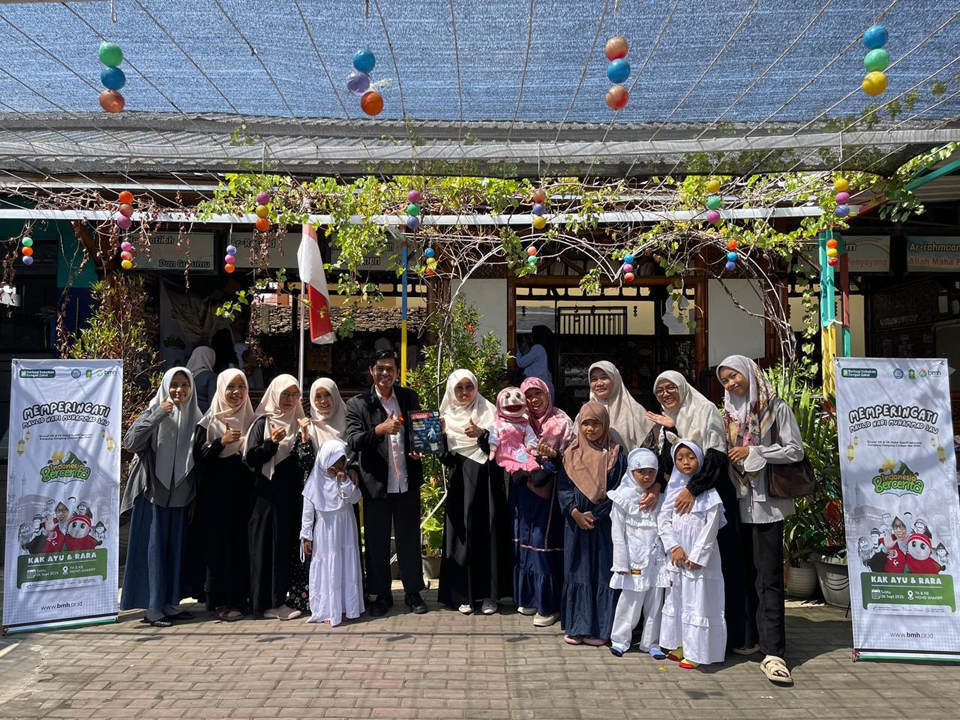 TK/KB Mohd Syariff Kolaborasi BMH Cirebon Gelar Aksi Indoenesia Bercerita 