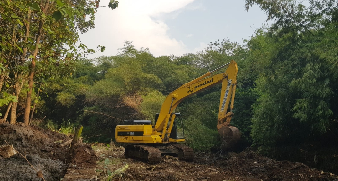 Keterbatasan Alat Berat, Kuwu Tukkarangsuwung Nilai Normalisasi Sungai Singaraja Hanya Formalitas 
